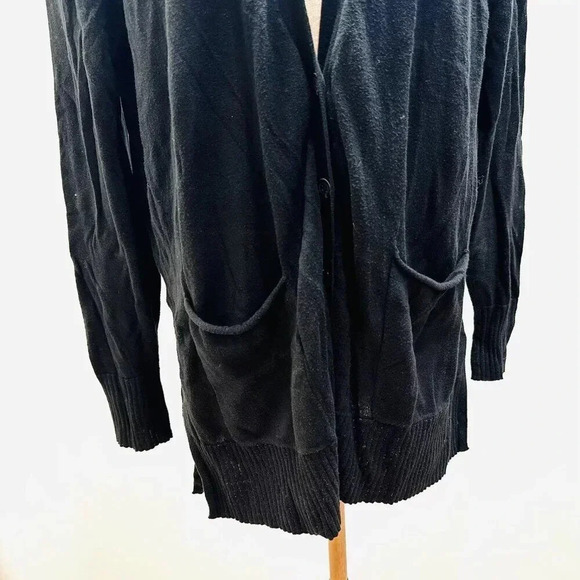 Target Women Long Sleeve Button Down V-Neck Black Cardigan Sweater Size Medium - Picture 7 of 12